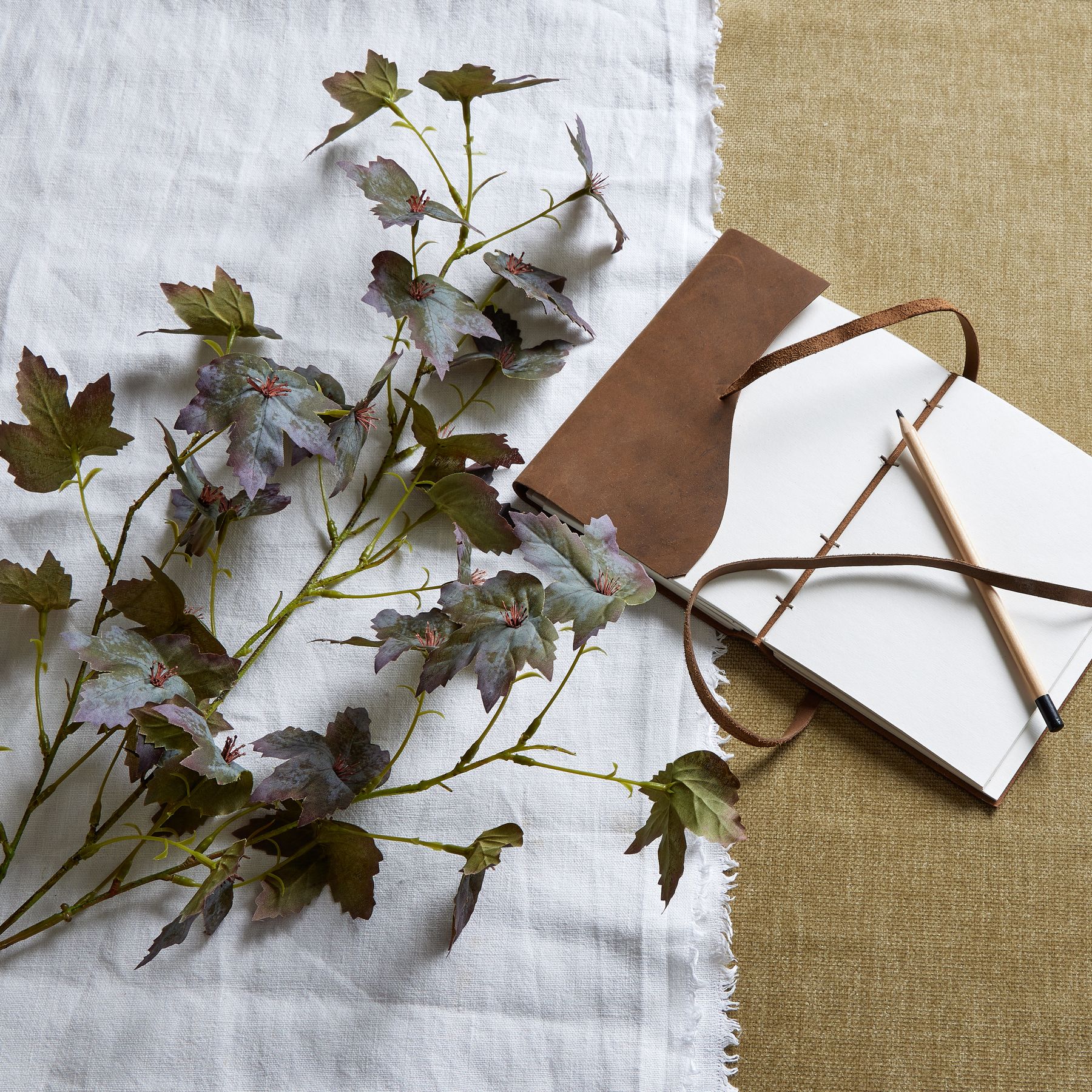 22612.jpg Variegated Maple Leaf - Image 1