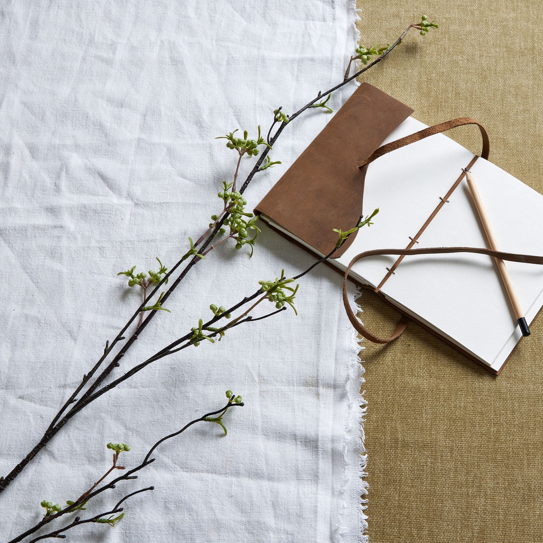 22619.jpg Green Berry Willow Stem - Image 1